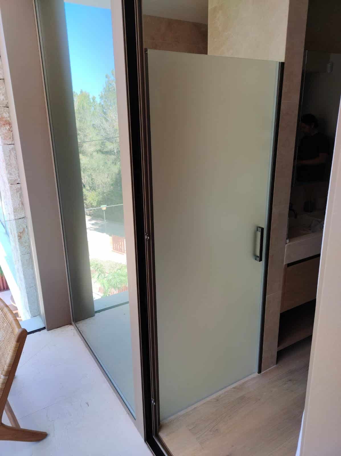 trabajos mamparas mallorca 13