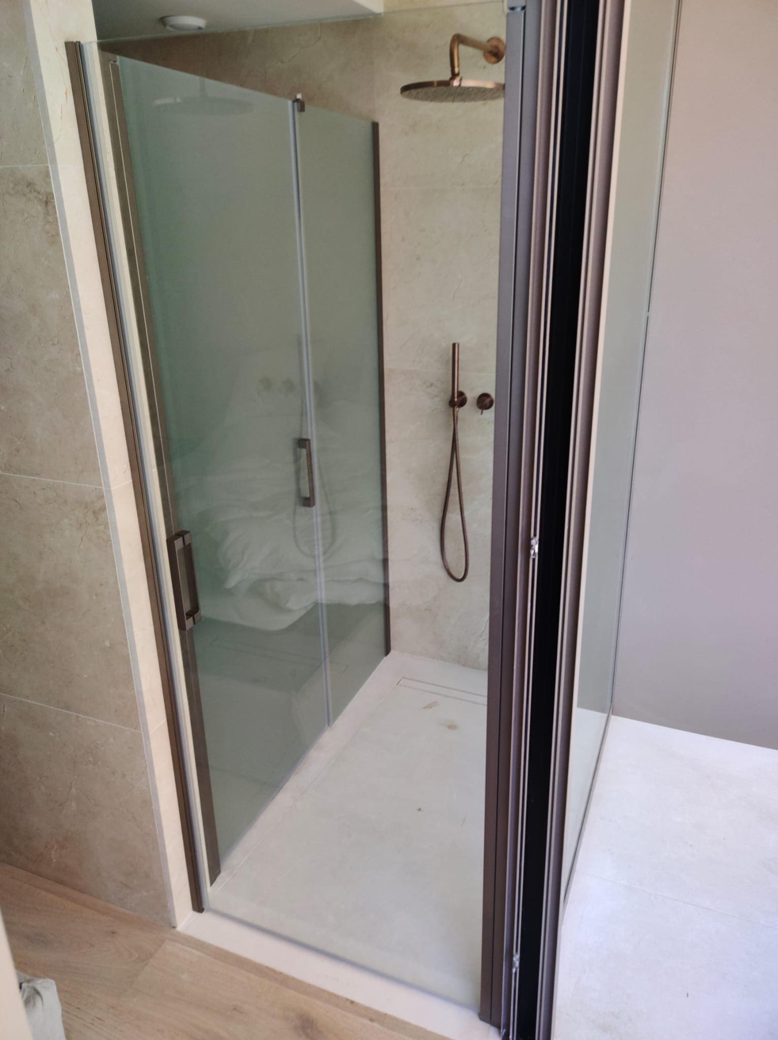 trabajos mamparas mallorca 8